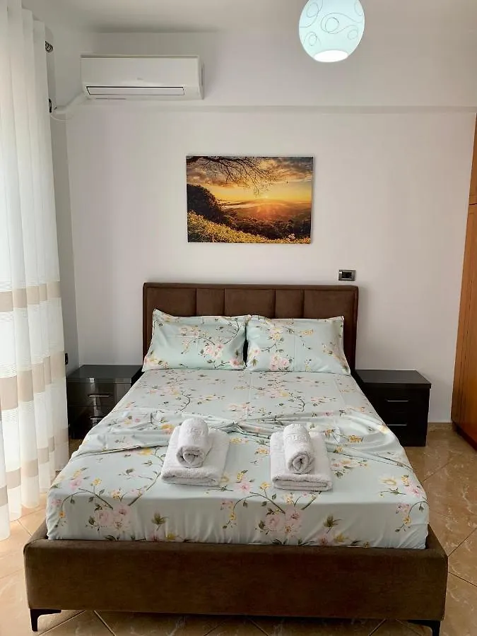 Maxus Apts Sarandë 0*,